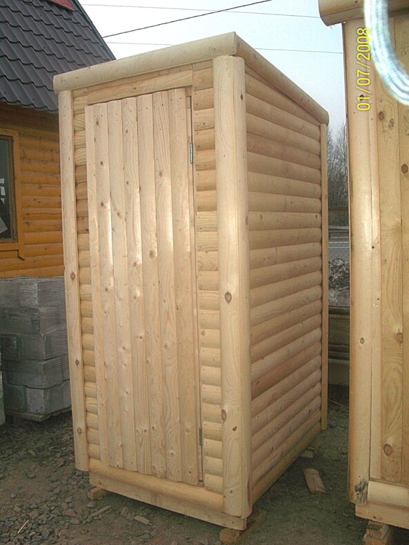 Туалет прямой с односкатной крышей 1.2х1.2 м, блок-хаус 34-36 мм, со сборкой и доставкой